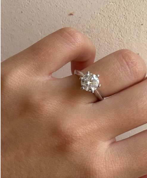 Réplica de Anillo 6 uñas