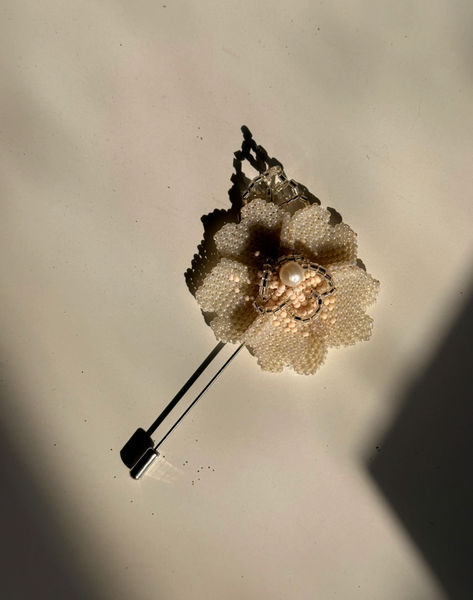Boutonniere Camelia