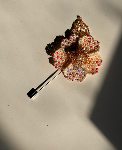 Boutonniere Camelia